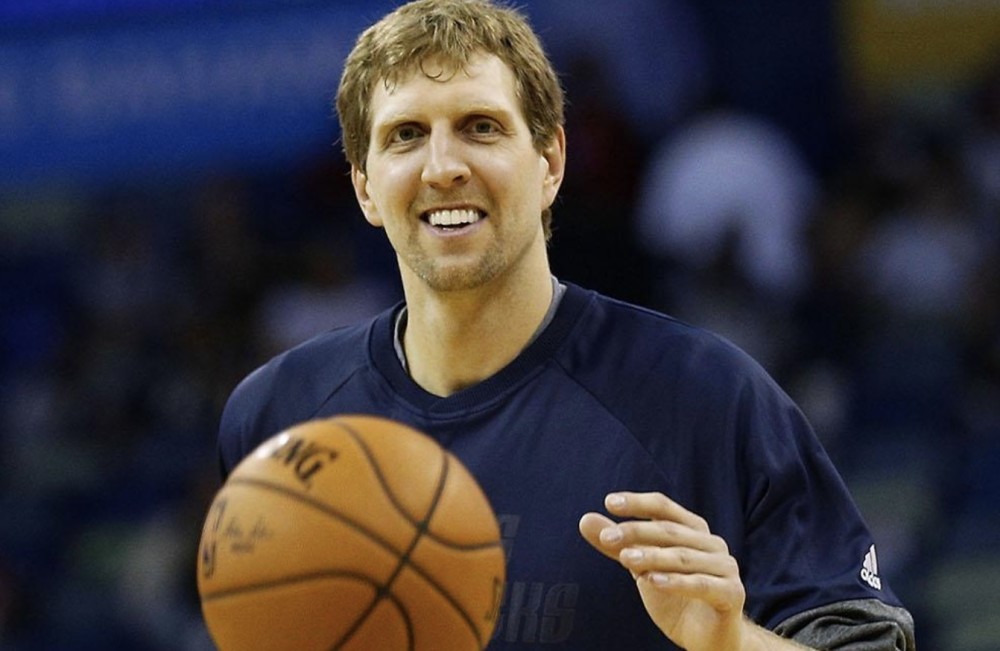  诺维茨基球衣退役，独行侠永久封存41号战袍